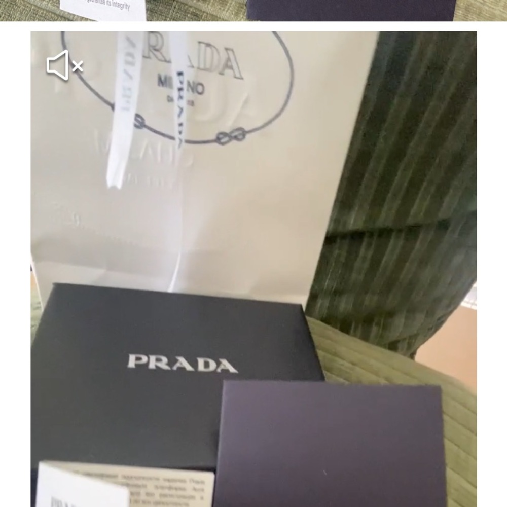 Prada box empty, 5 pieces